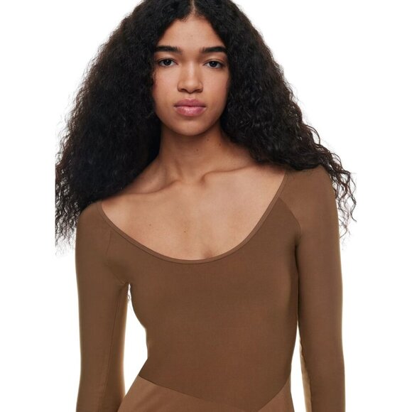 Wilfred Aritzia Nuage Asymmetrical Midi Dress Women's Small Brown Flowy Neutral - Picture 3 of 16